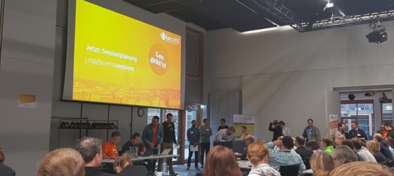Foto der Sessionplanung eines Barcamps